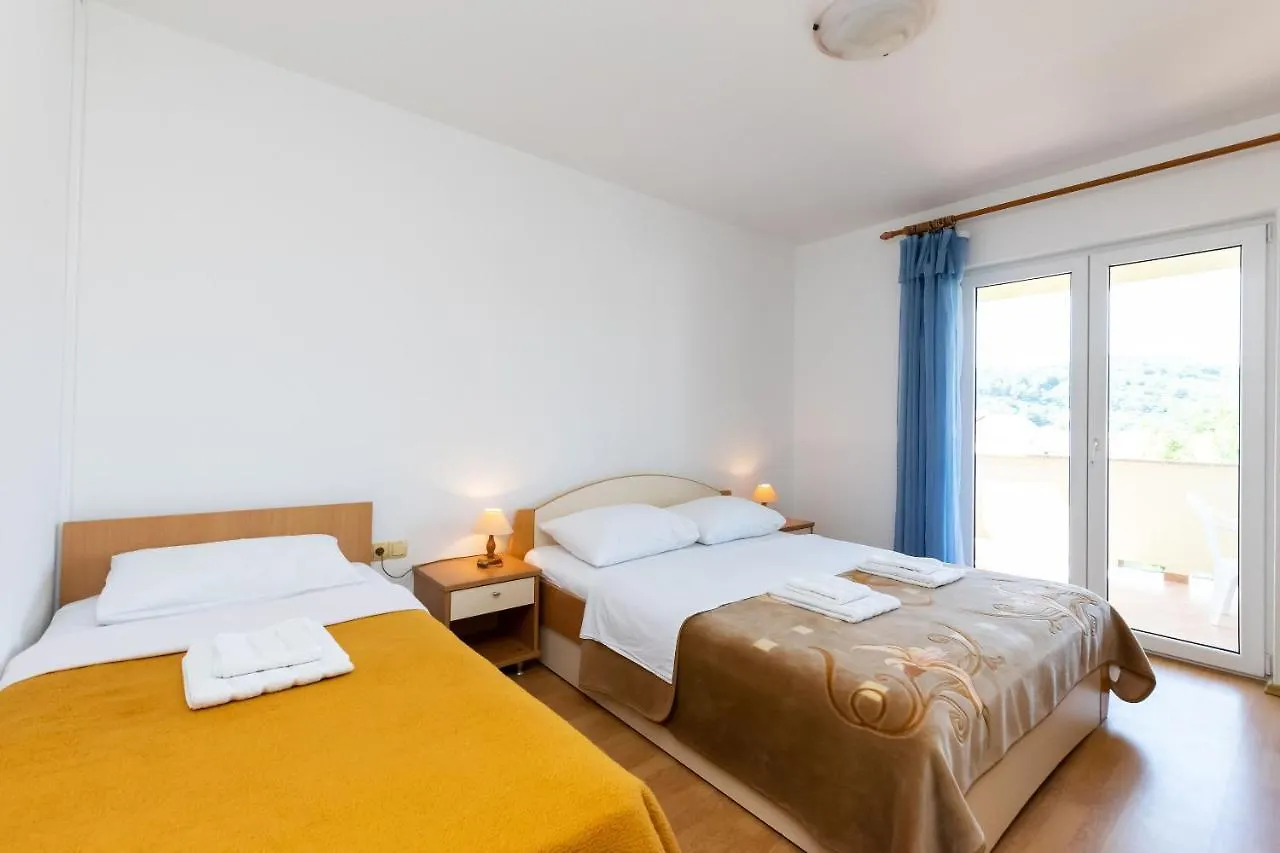 Apartments Apartmani Ivan I Marija Lopar
